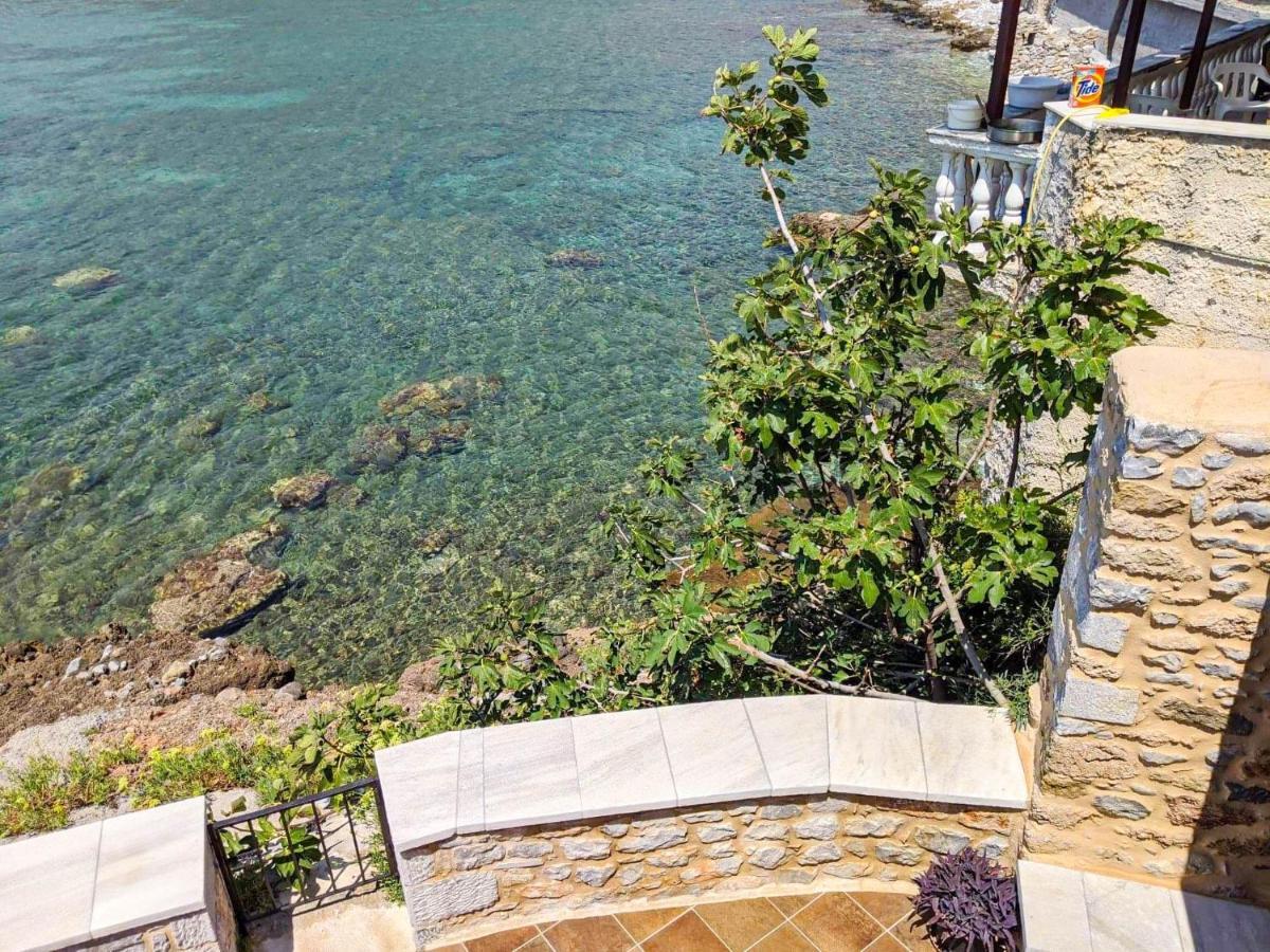 Sun Villa Neo Oitilo Exterior photo