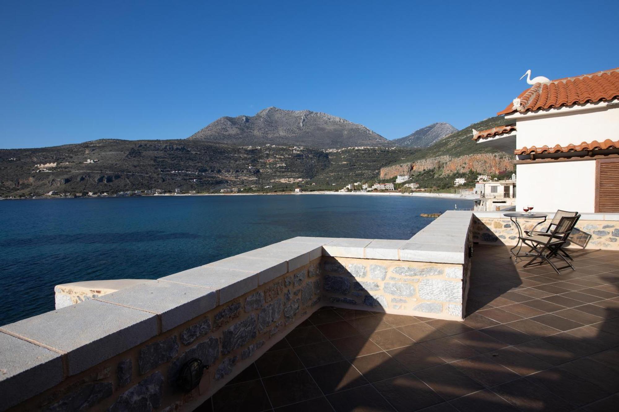 Sun Villa Neo Oitilo Exterior photo