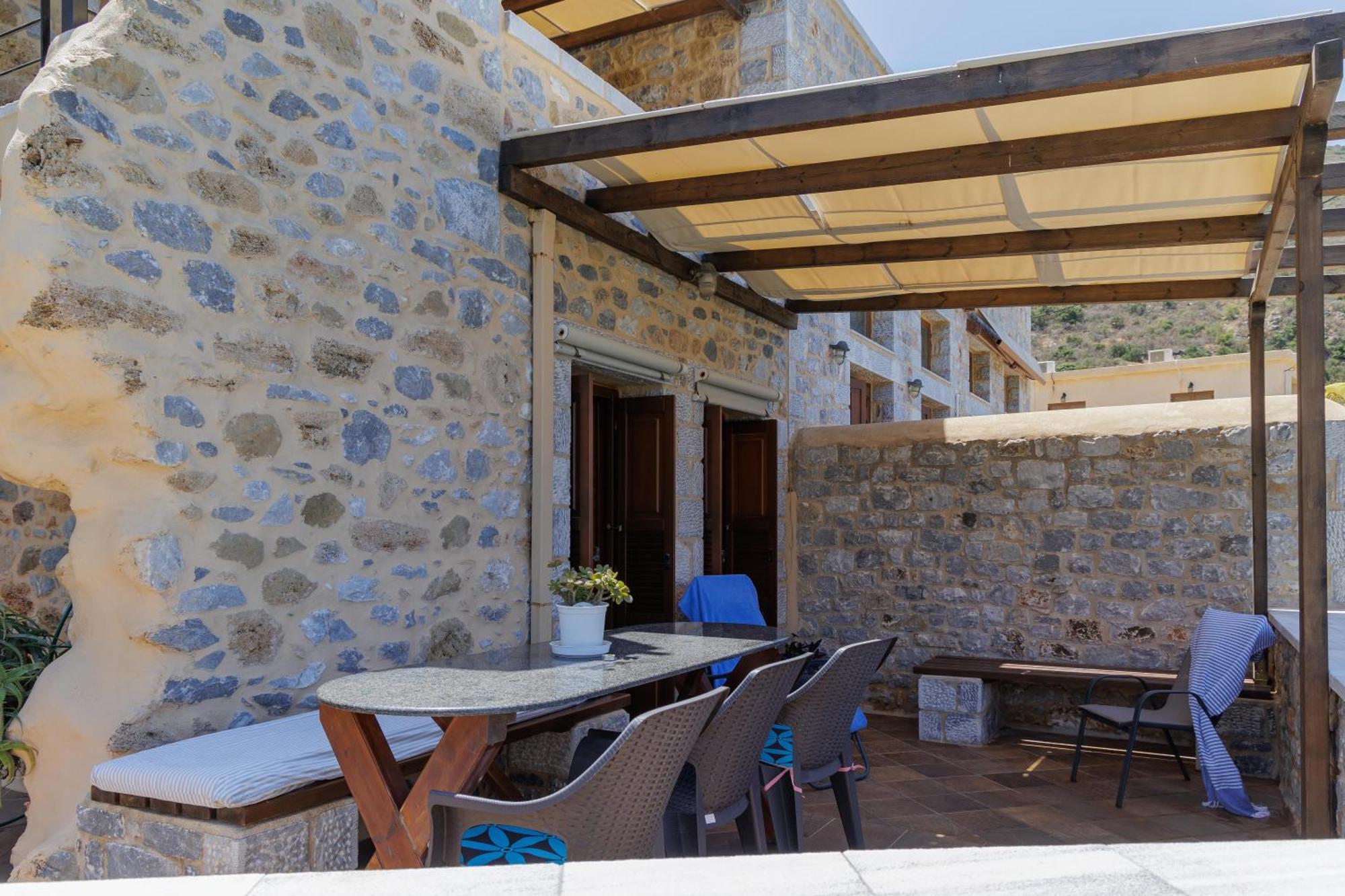Sun Villa Neo Oitilo Exterior photo