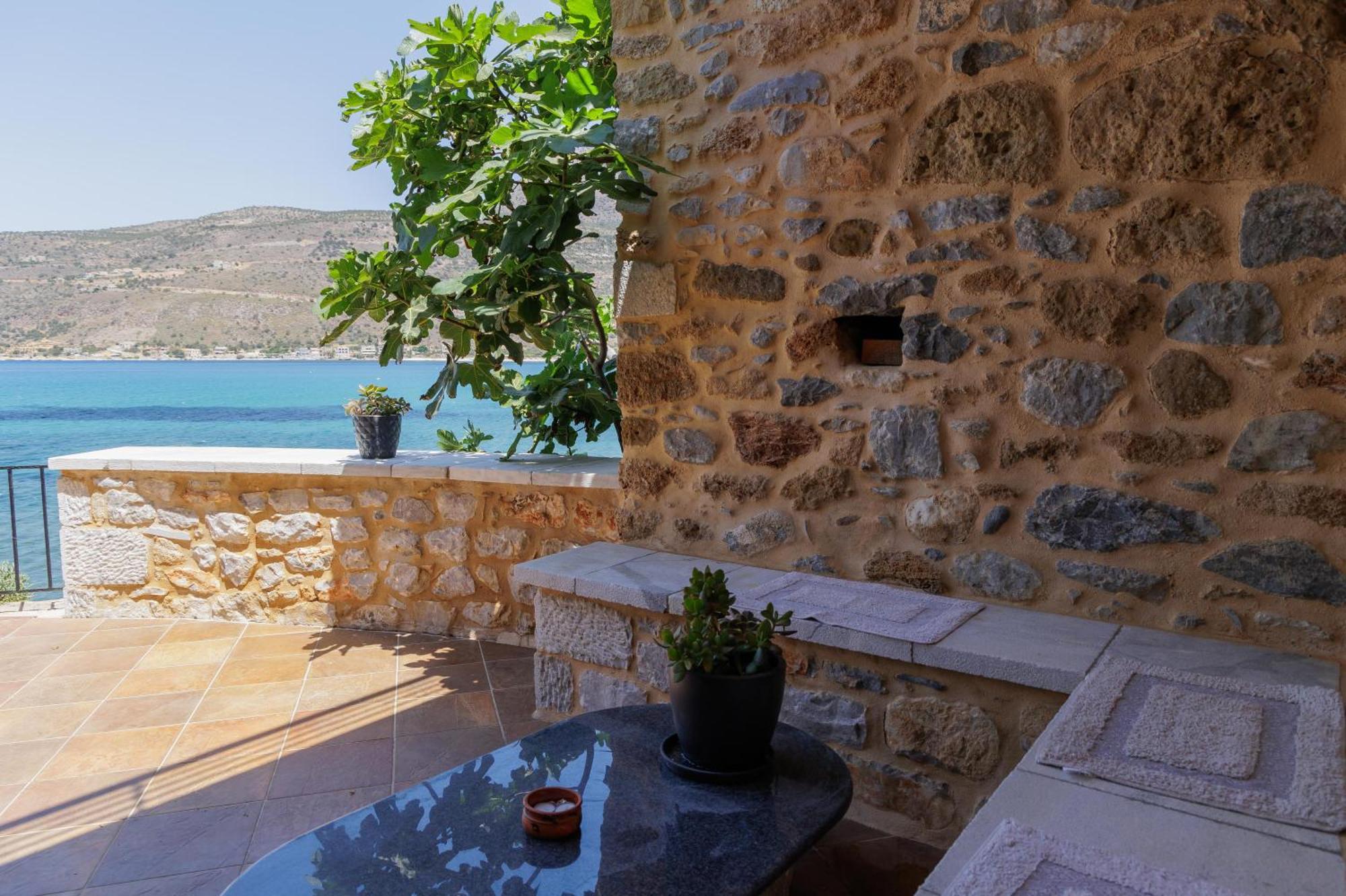 Sun Villa Neo Oitilo Exterior photo