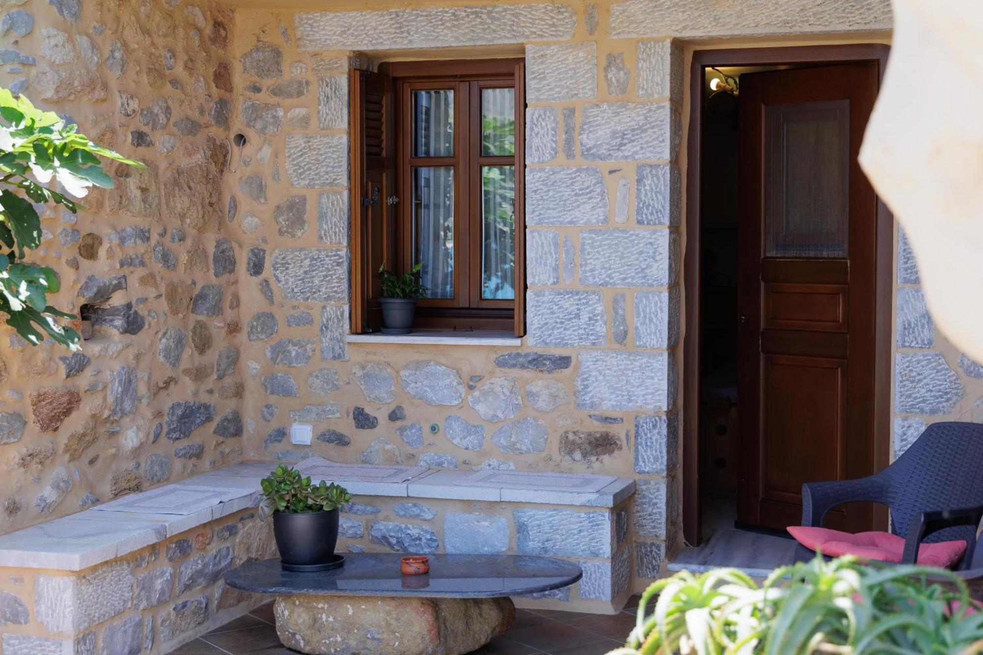 Sun Villa Neo Oitilo Exterior photo